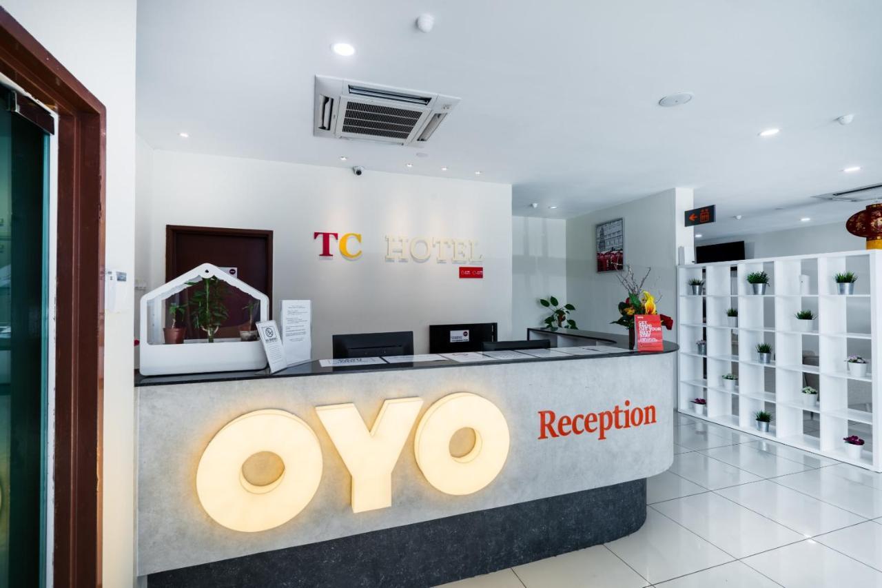 Super Oyo 326 Tc Hotel Petaling Jaya Exterior photo